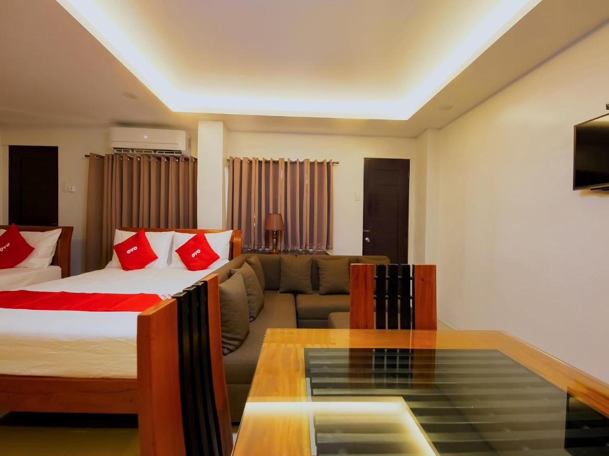 Oyo 848 Dona Aurora Condotel Quezon City Exteriör bild